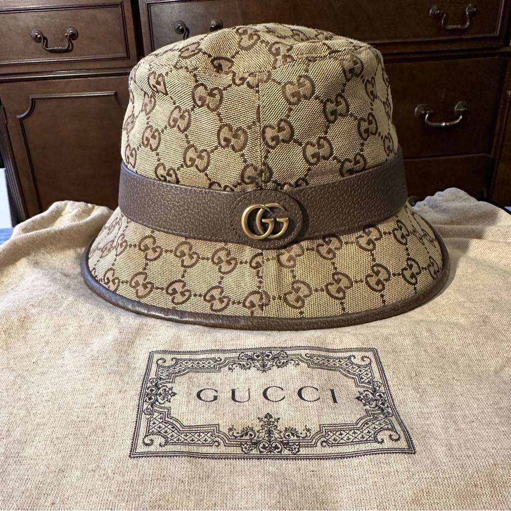 Authentic Gucci Gg Canvas Bucket Hat - Unisex - image 4